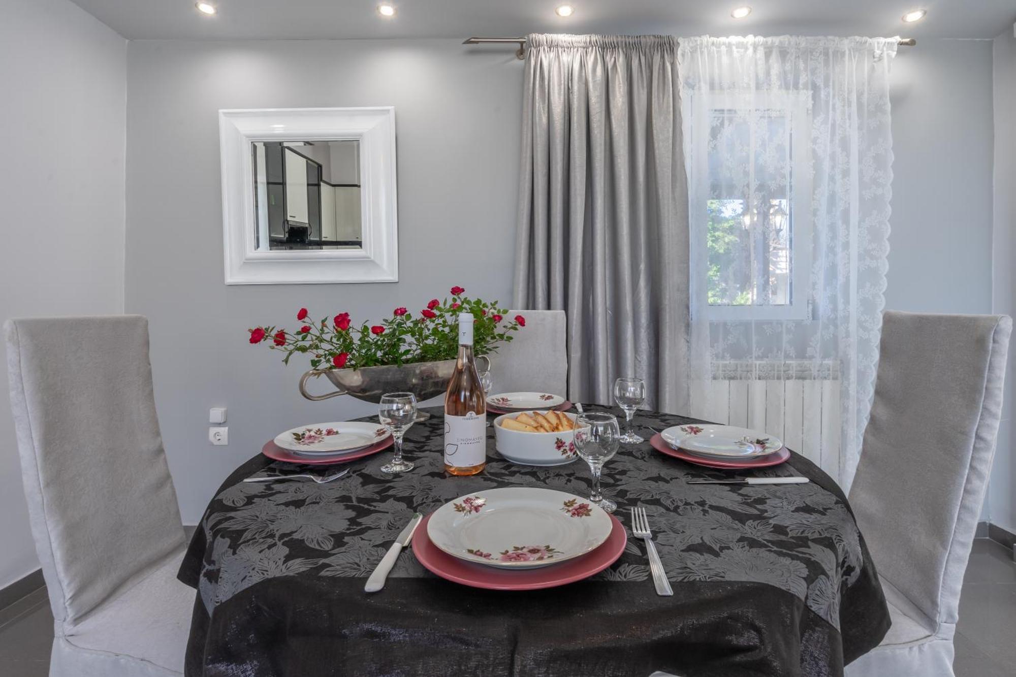 Fontana Luxury Villa Salakos With Pool Near Beach エクステリア 写真